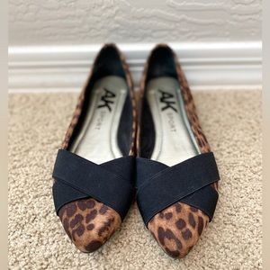 Anne Klein Sport Leopard And Black Print Flats